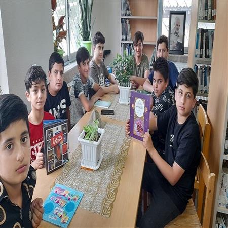 نشست کتابخوان کتابخانه ای ،بمناسبت هفته کتاب