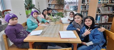 نشست کتابخوان کتابخانه ای